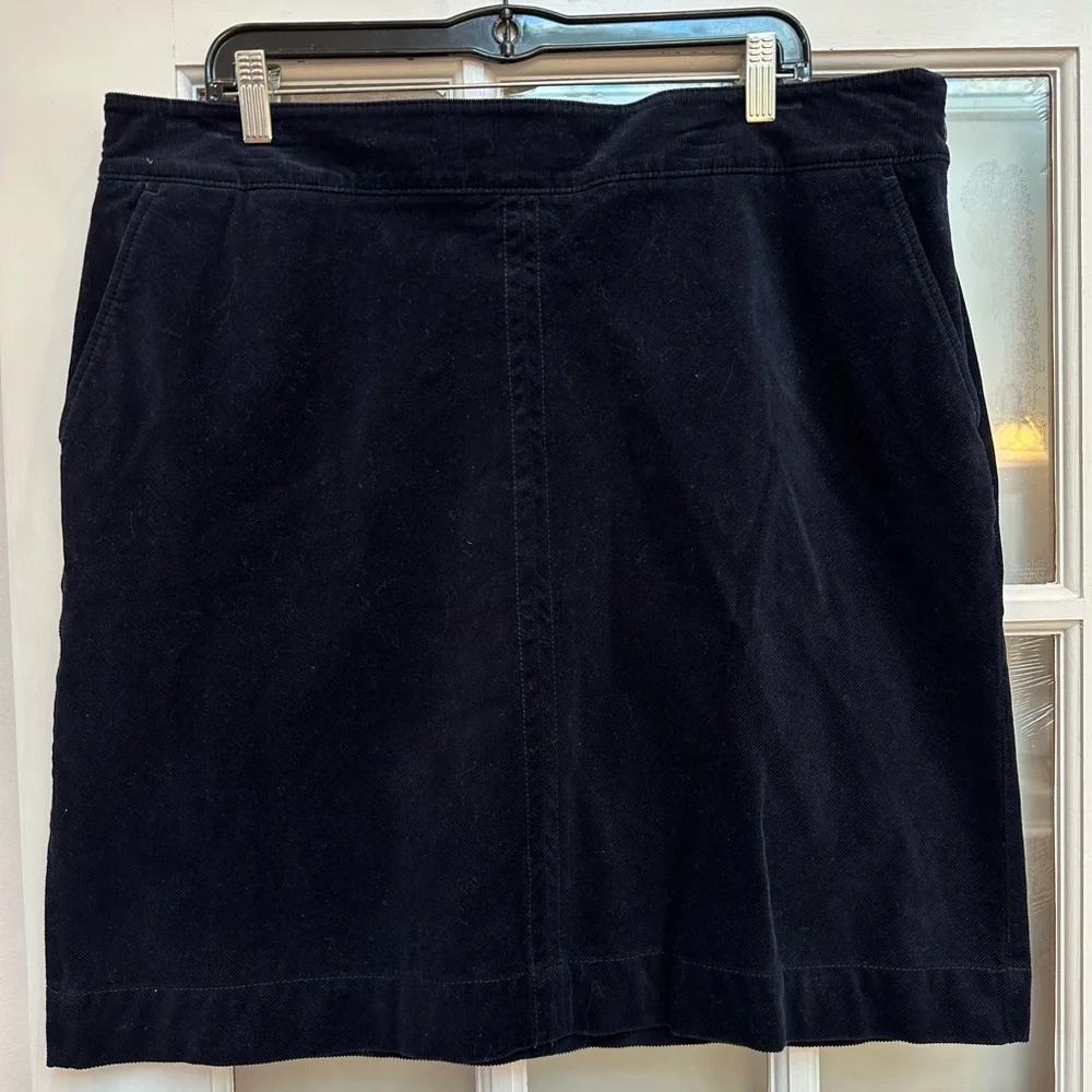 Talbots Deep Navy Blue A-Line Corduroy Skirt Women’s Size 16 Chic Career Preppy
